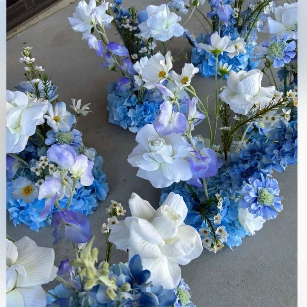 Luxury Custom Blue & White Silk Floral Arrangements – Garden Style (Set of 6)